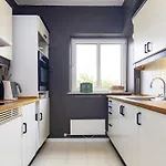 Seaside Charm In - By Traum Holiday home *