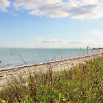Seaside Charm In - By Traum